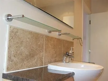 Flat 5 Cardiff Apartment