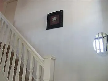 Flat 5 Cardiff Apartment